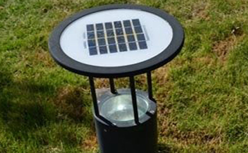 别墅庭院氛围营造：临夏市草坪灯选型与布光技巧